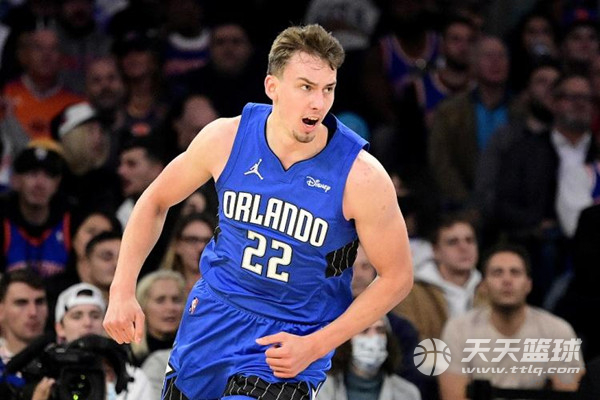 手构成巨大 手构成巨大